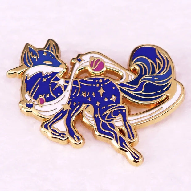 🌌 "Stellar Spirit Fox" – Cosmic Enamel Pin